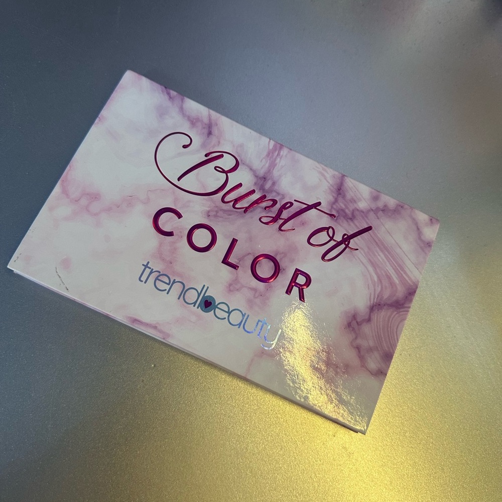 Trend Beauty Burst of Color Palette